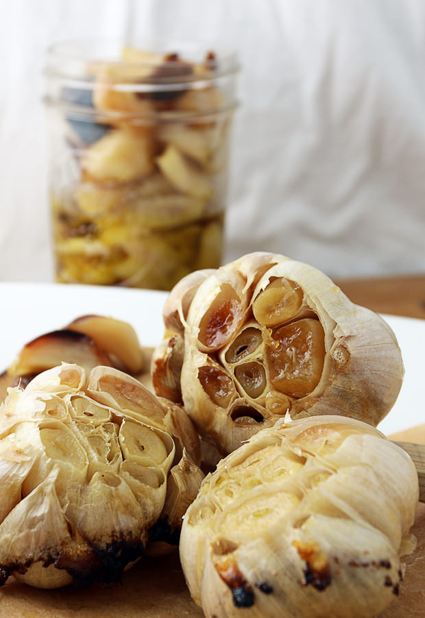 How to make delicious, oven roasted garlic to use in almost any recipe! Shared via www.ruled.me