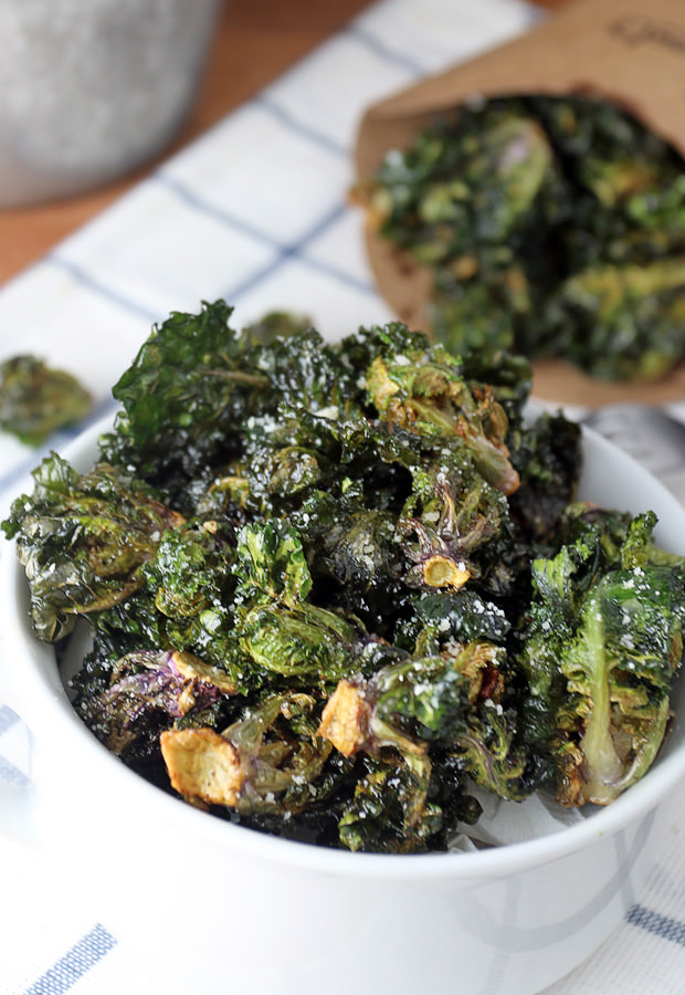 A crunchy and delicious #keto side dish that'll be an instant hit with everyone! Deep Fried Kale Sprouts. Shared via www.ruled.me/