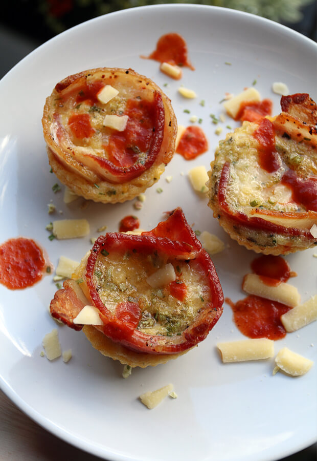 Bacon crusted frittata muffins are easy to make and make for an amazing keto breakfast!
