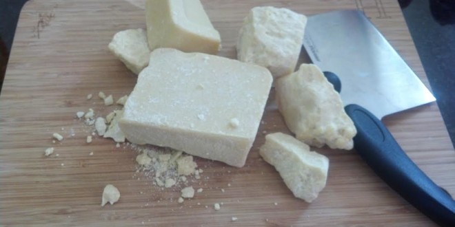 Cacao butter chunks