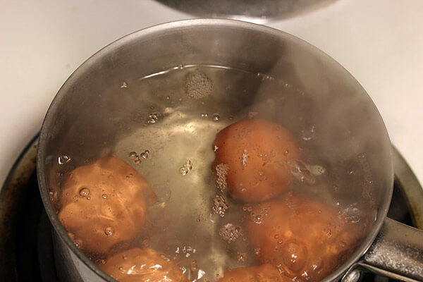 How to Hard Boil Farm Fresh Eggs | Ruled Me