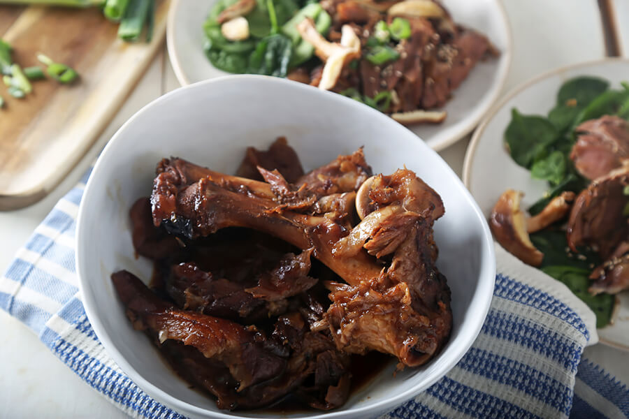 Chinese Style Slow-Cooked Pork Hock