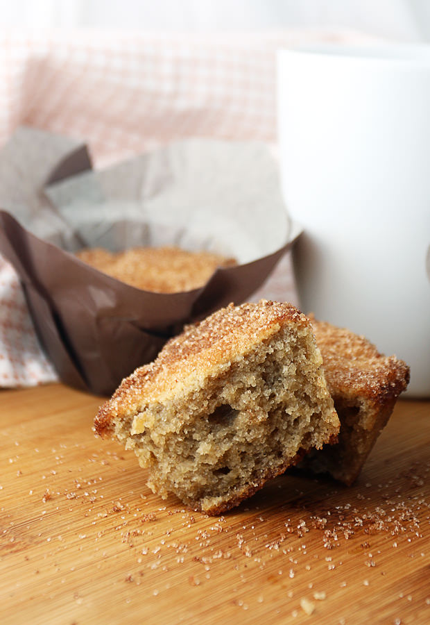 If you're craving sweet in the morning, give these delicious and moist donut muffins a try! Shared via www.ruled.me/