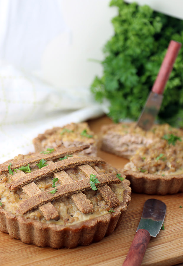 #Lowcarb Pork Pies. Come and have an English staple! Shared via www.ruled.me/