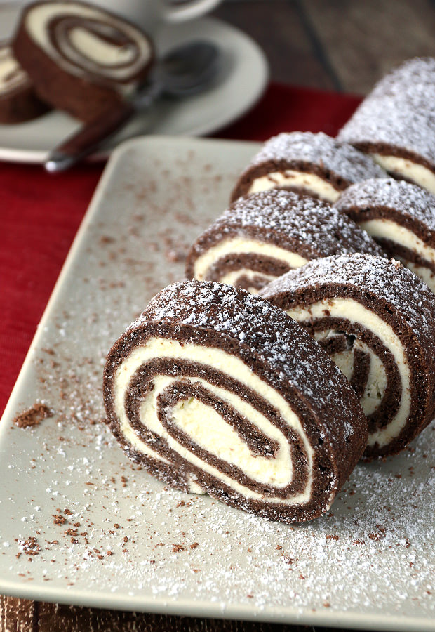 Bringing Back Childhood Memories: #Keto Chocolate Roll Cake! shared via www.ruled.me/