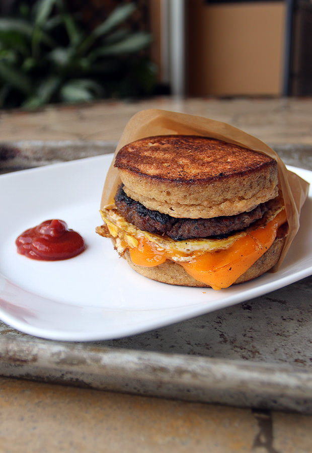 An awesome #keto replacement for a favorite fast-food breakfast: The McGriddle. Shared via www.ruled.me/