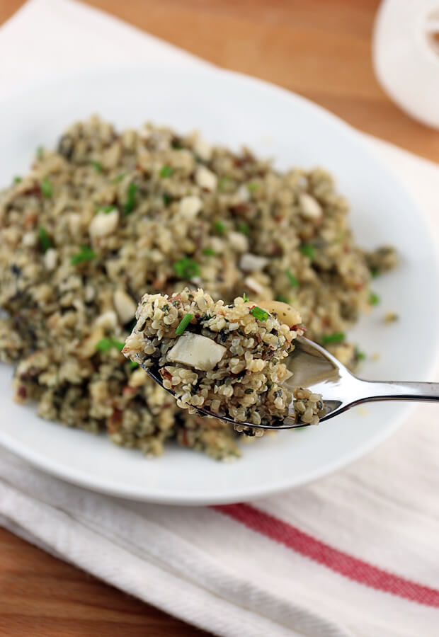 Treat yourself with a #keto Mushroom "Wild Rice" Pilaf! Nope, there's no cauliflower in this one - check it out! Shared via www.ruled.me/