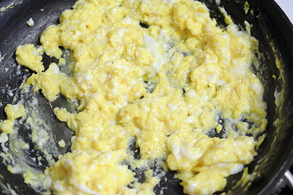 05Scramble eggs