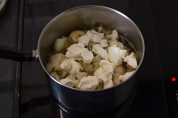 Cheesy Cauliflower Onion Dip