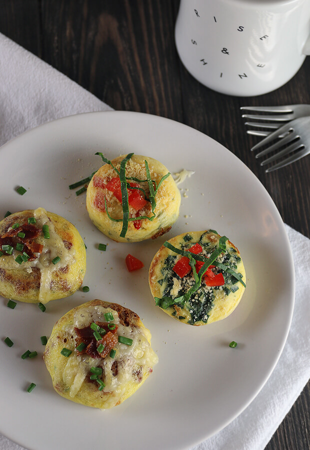 A #keto version of your favorite Egg Bites inspired by Starbucks. At less than 1g net carb per, they are a perfect grab-and-go breakfast! Shared via //www.ruled.me