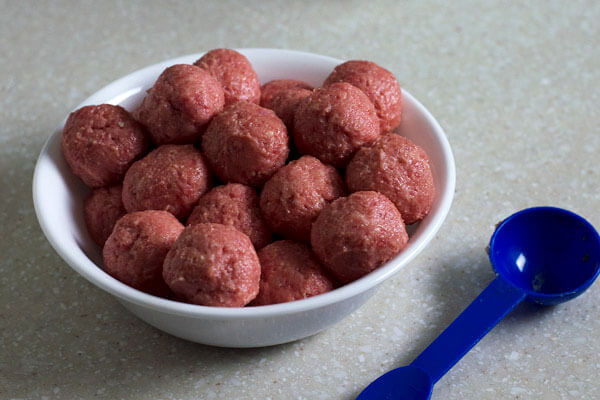 Low Carb Sweet and Sour Meatballs