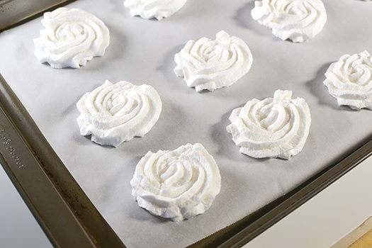 Crisp Meringue Cookies - Ruled Me