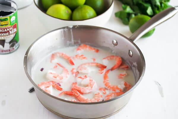 Cilantro Lime Shrimp with Crispy Coconut Caulirice