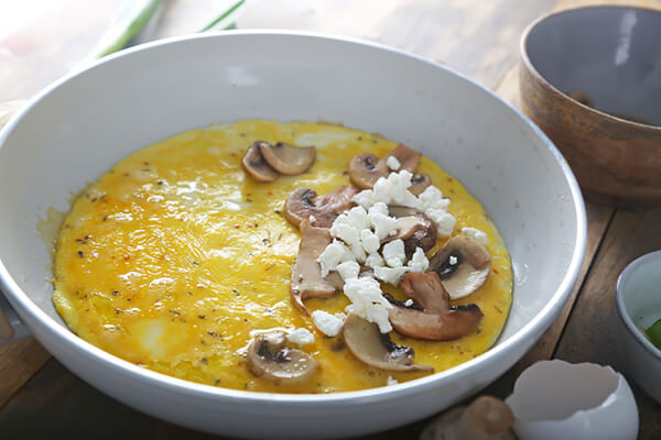 Omelet with Mushrooms and Goat Cheese
