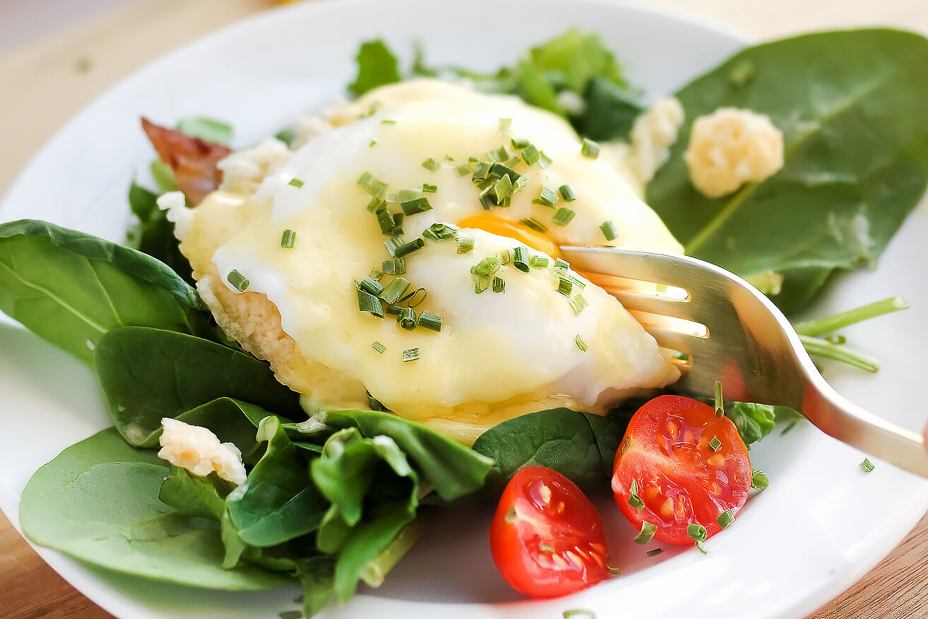 Bacon and Eggs Benedict Salad