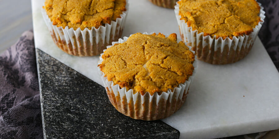 Keto Pumpkin Muffins with Cream Cheese Filling