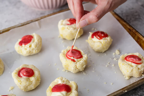 Keto Raspberry Cheesecake Cookies