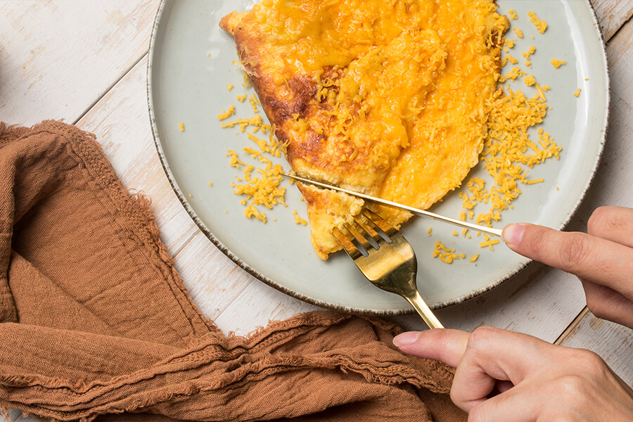 Keto Cheese-crusted Omelet