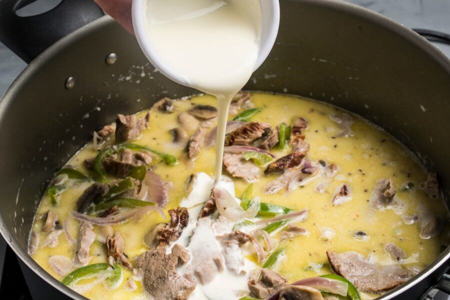 Keto Philly cheesesteak soup 5